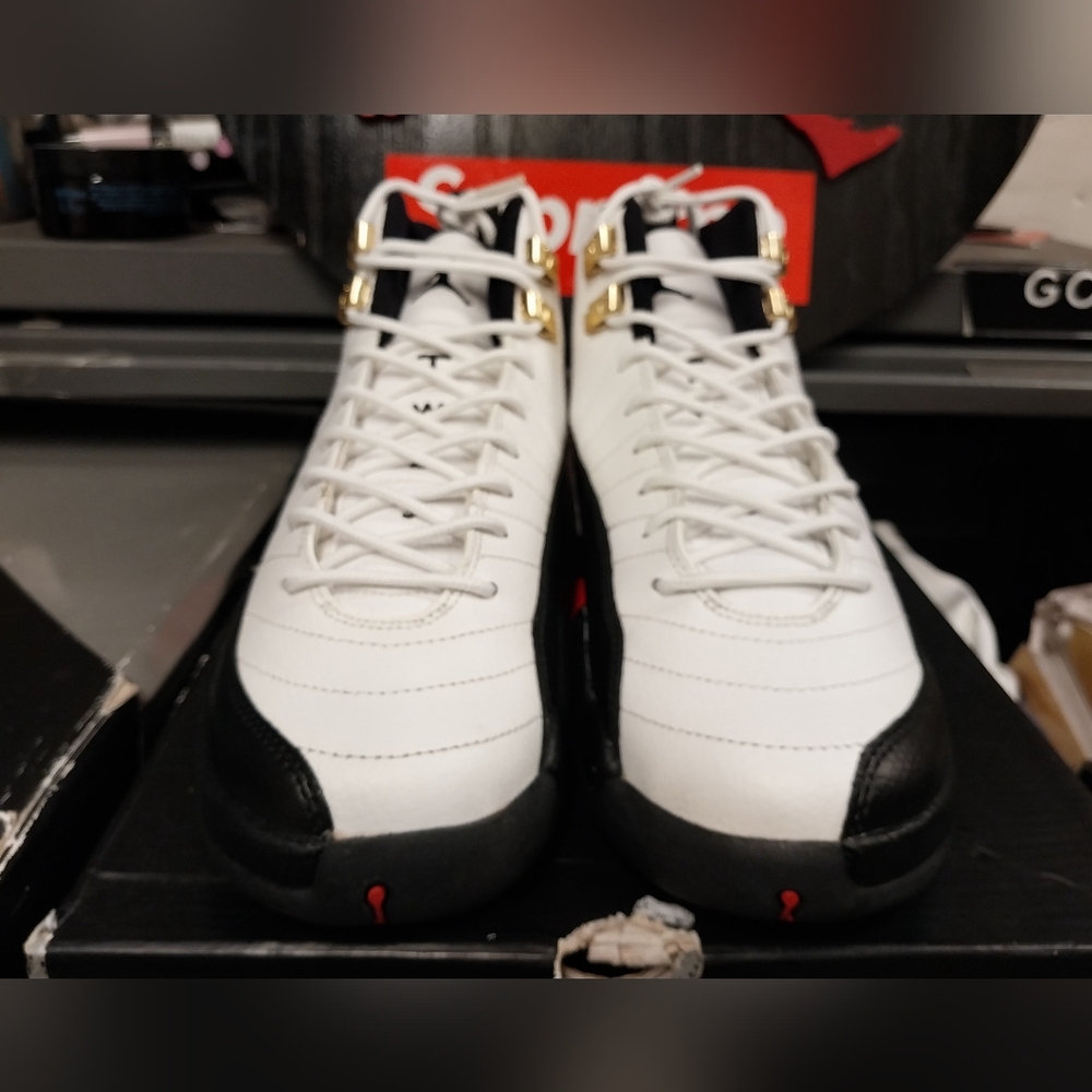 Retro Jordan 12 Taxis 🚕 size 7 gradeschool - Picture 5 of 13